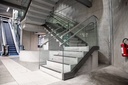 TL-3011 | Afdekkap (Halve Hoogte) | glass balustrade | stairs | monted on concrete