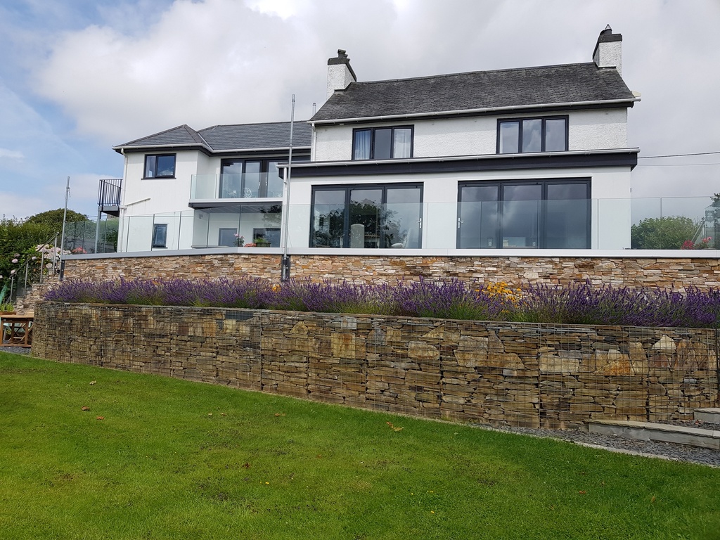 TL-6000 Glass Profile | R Davies | UK